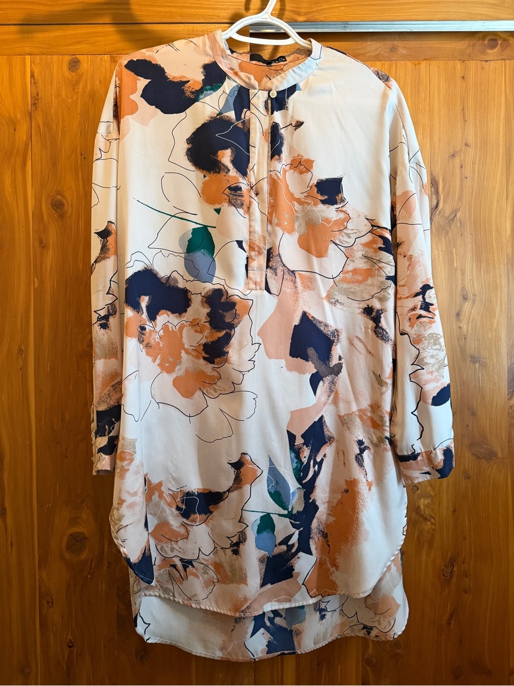 Ro & De Cream Floral-Print Longline Tunic with Navy & Peach Accents